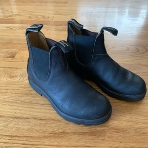 Blundstone Women’s Black leather Boot size 6.5